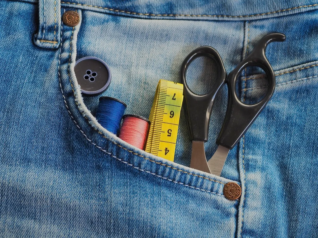 Medindo a circunferência da cintura para estimar a massa magra e calcular a proteína diária